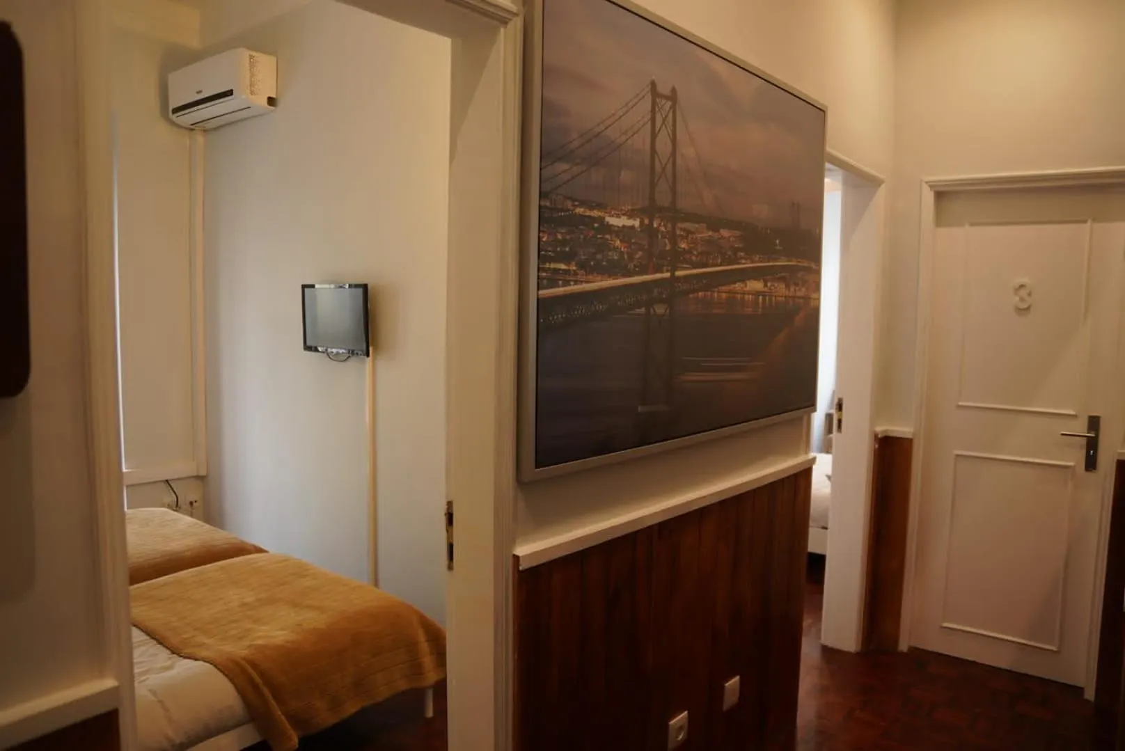 Homestay Bisengototo Guest House Lisbon