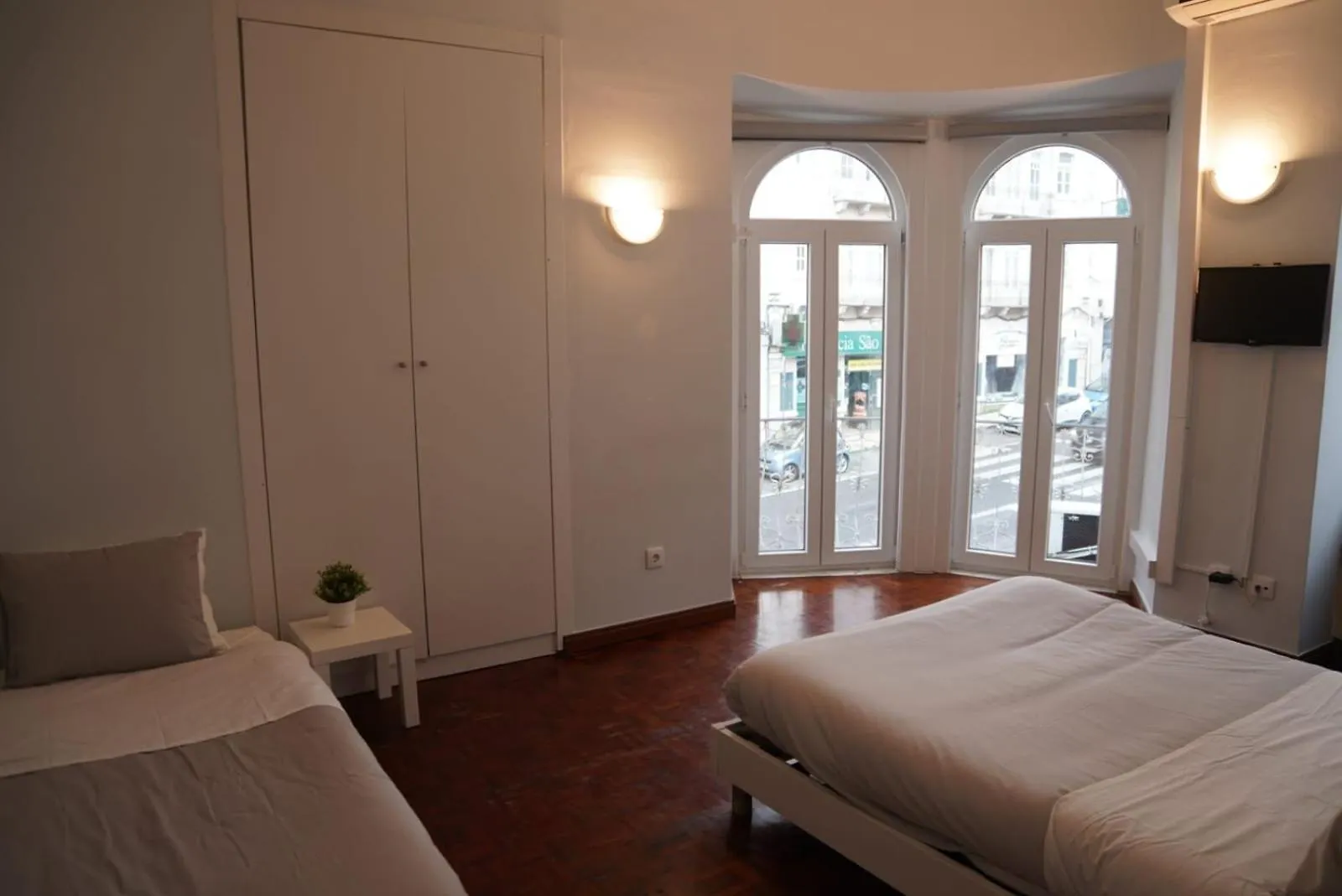 Homestay Bisengototo Guest House Lisbon Portugal